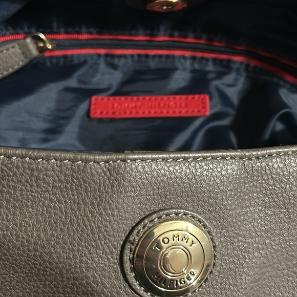 Tommy Hilfiger Purse - Picture 3 of 5